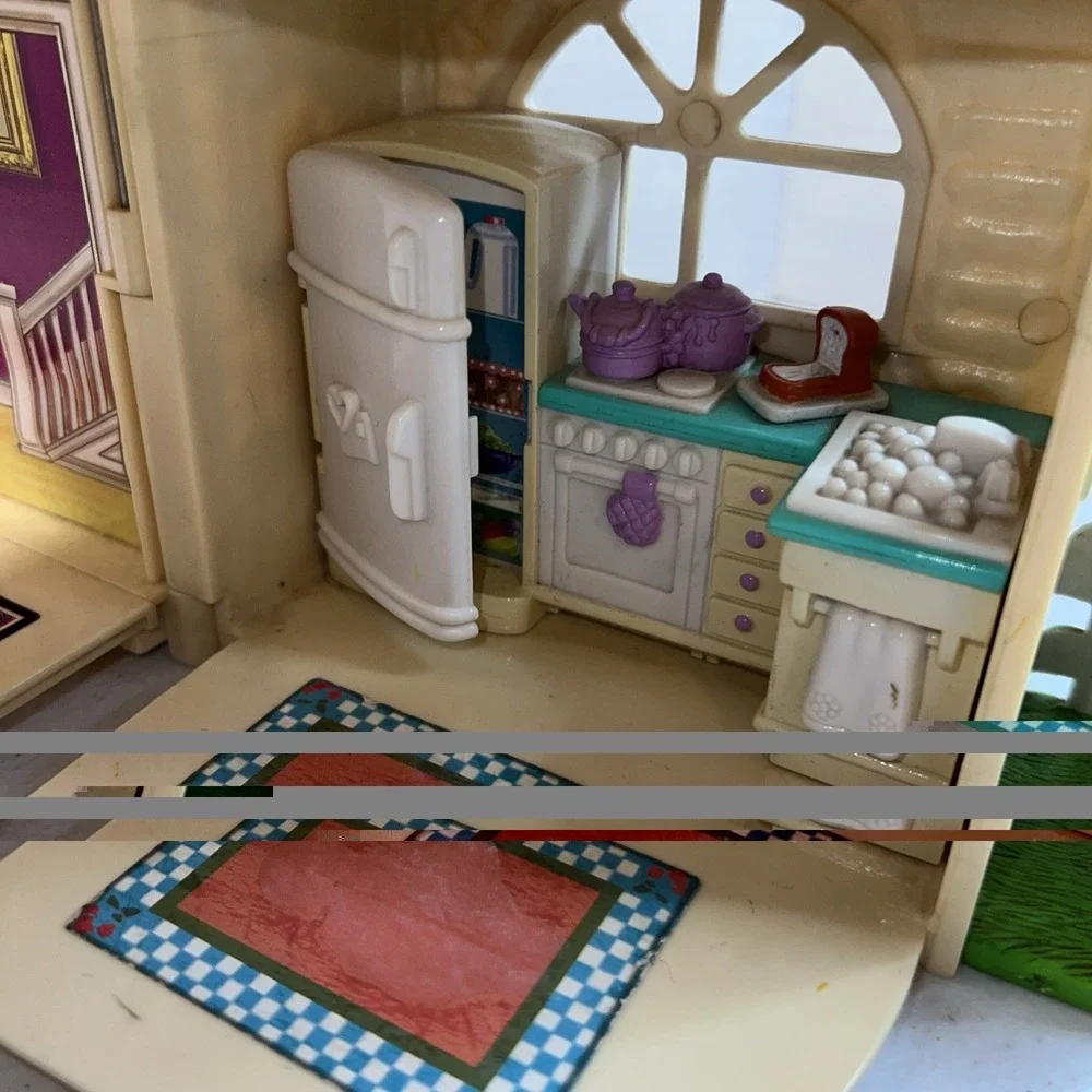 Vintage Fisher-Price Loving Family Sweet Streets Country Cottage Doll House 2000